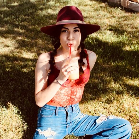 Meet your Posher, Johana - Picture 5 of 6